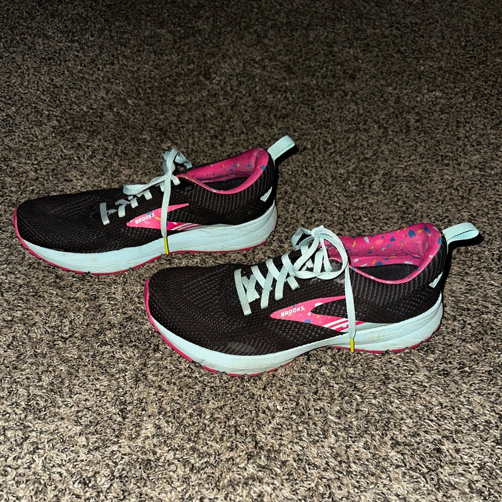 Brooks Revel 5 Neutral running shoe